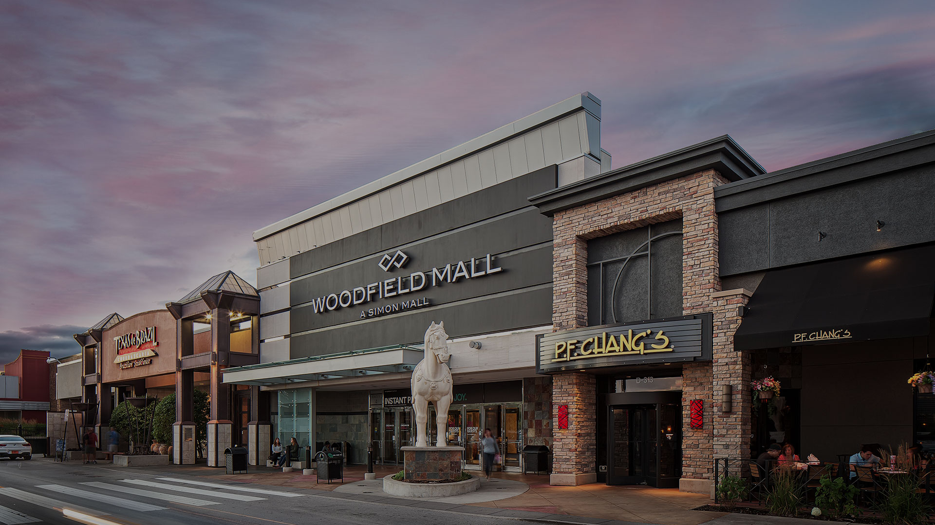 To Woodfield Mall A Shopping Center In Schaumburg, IL A